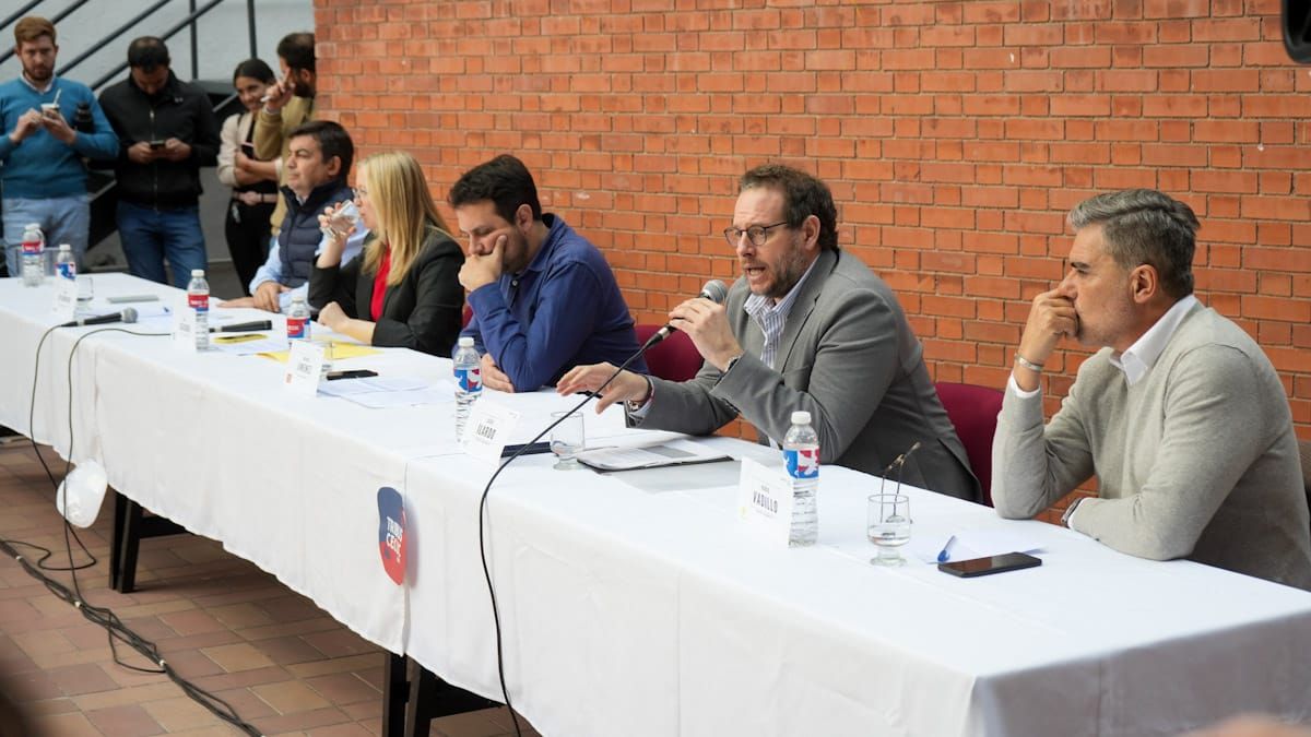 Tres de los 5 candidatos a gobernador y dos aspirantes a la vicegobernación se enfrentaron en el debate que organizaron estudiantes del Colegio Universitario Central.&nbsp;