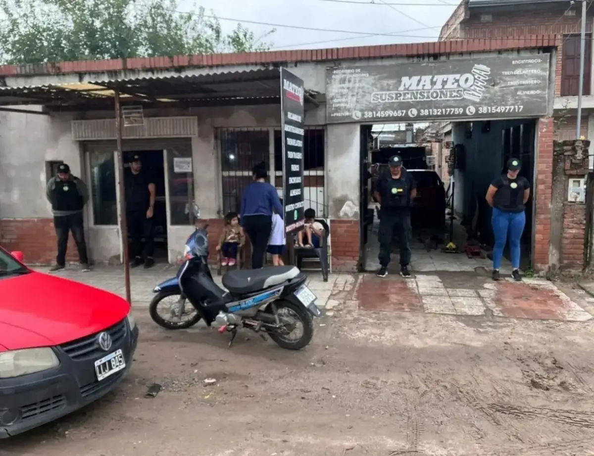 Le pegaron patadas en la cabeza y costillas: Una nena de 7 años fue salvajemente golpeada en una escuela.