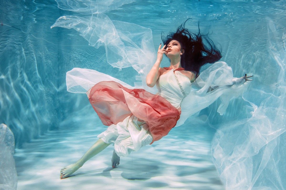 El agua sucia se asocia con emociones reprimidas.&nbsp;