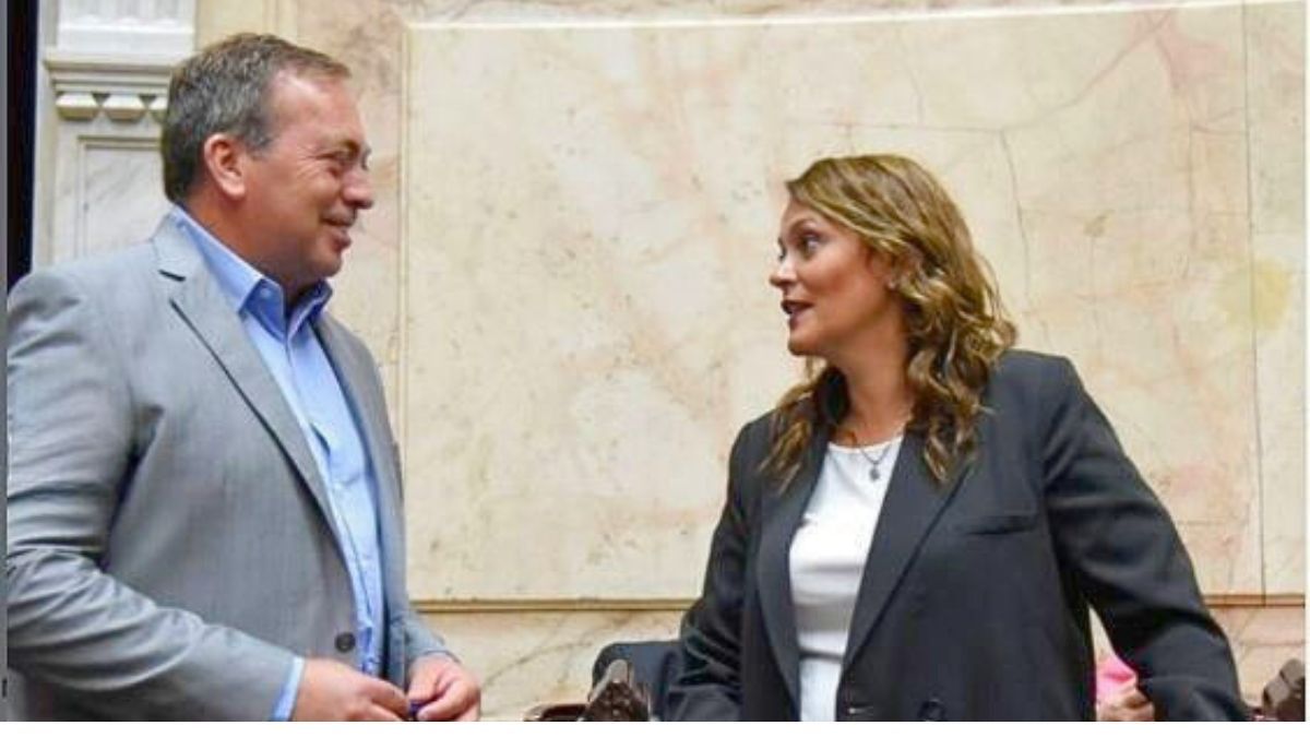 Martín Aveiro destacó el trabajo realizado con la legisladora Liliana Paponet, de mandato cumplido. 