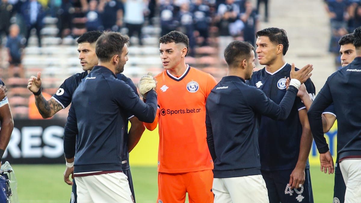 Nicol&aacute;s Bolcato, el due&ntilde;o de los tres palos de Independiente Rivadavia.