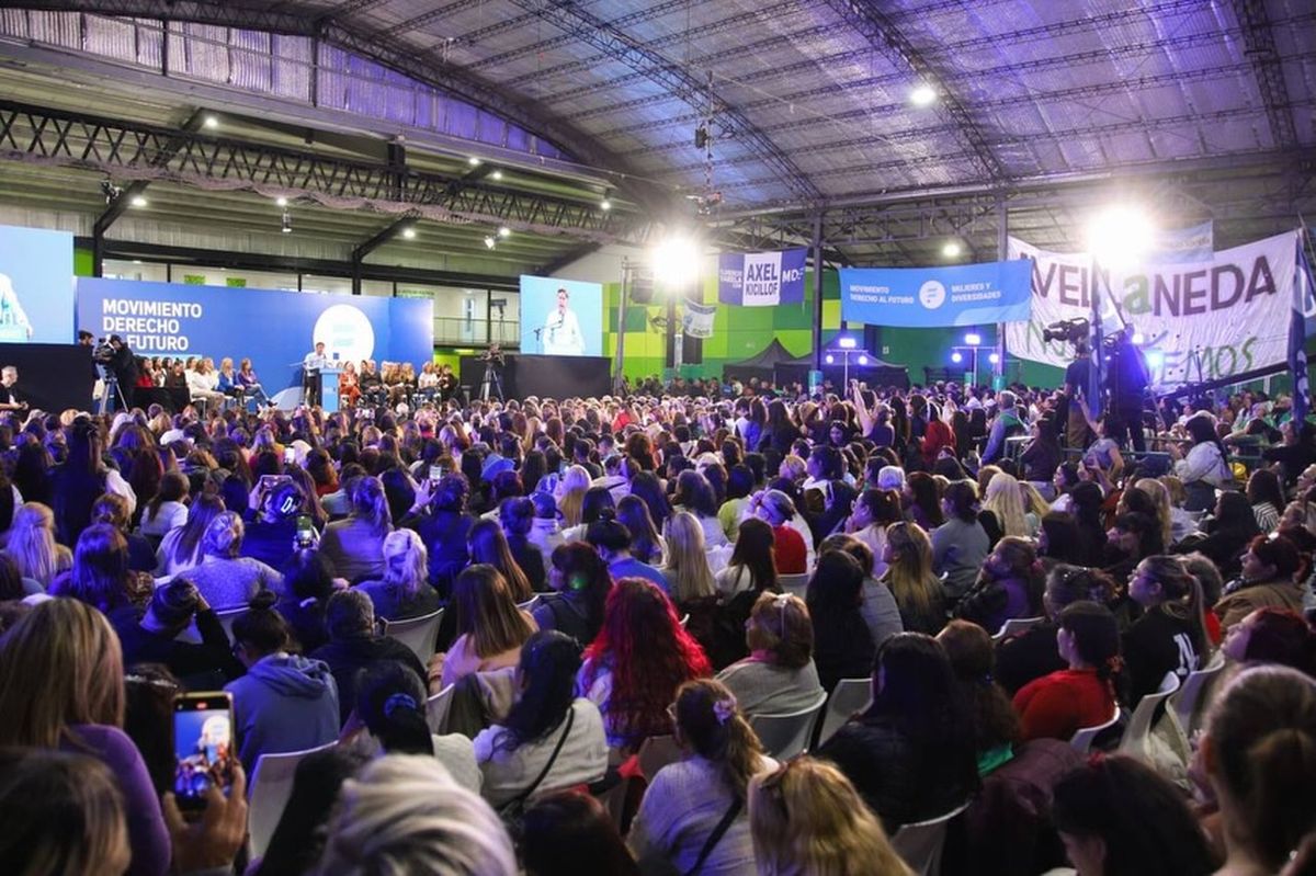 El acto en Ensenada protagonizado por Axel Kicillof. El acto en Ensenada protagonizado por Axel Kicillof.