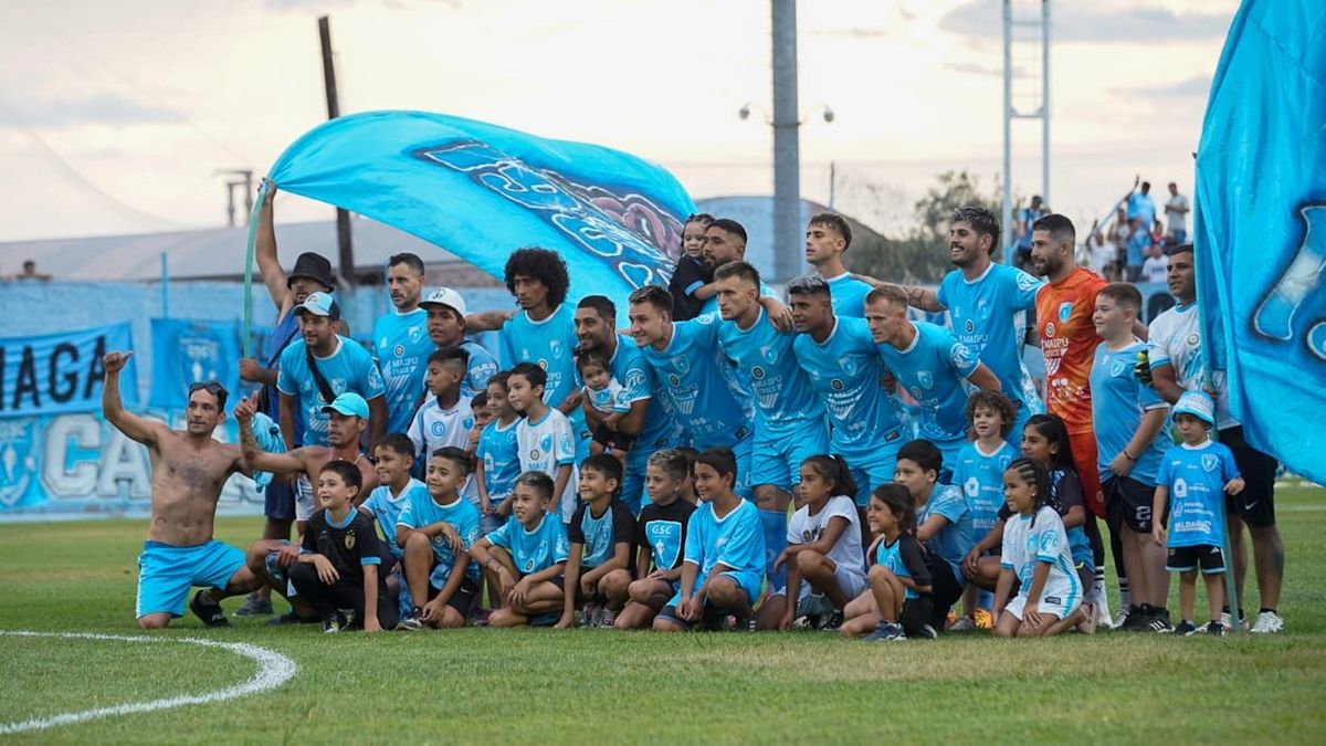 El Celeste está a tres partidos de volver al Federal A El Celeste está a tres partidos de volver al Federal A