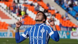 pHernán Lóoez Muñoz marcó un golazo frente a Central Córdoba de Santiago del Estero.