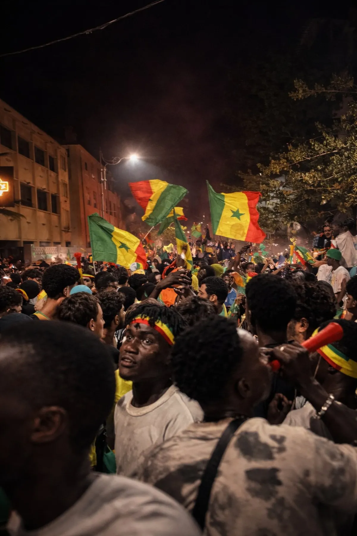Los jugadores vivieron una caravana al llegar a Senegal.