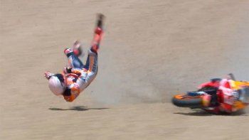 Tremenda caída y durísimo golpe para Marc Márquez