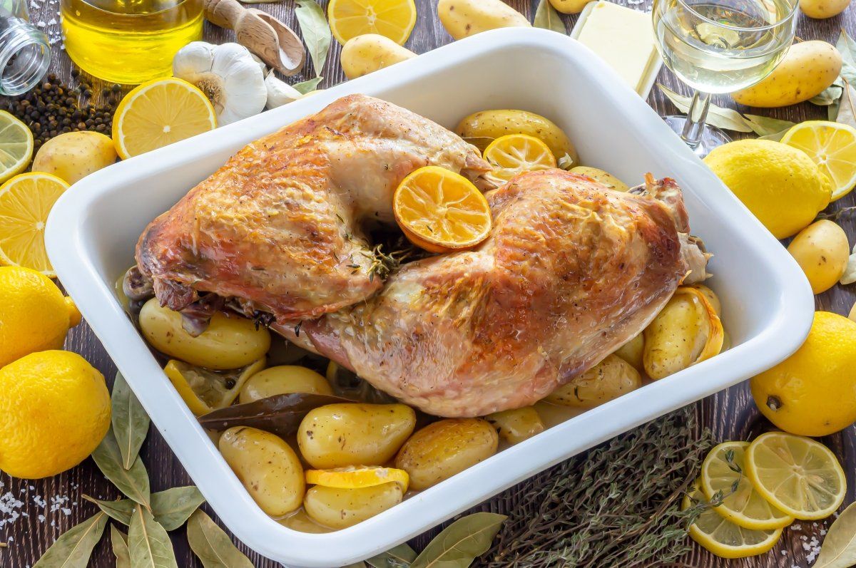 Recetón: con esta receta de pollo al horno con limón te vas a chupar los dedos Recetón: con esta receta de pollo al horno con limón te vas a chupar los dedos