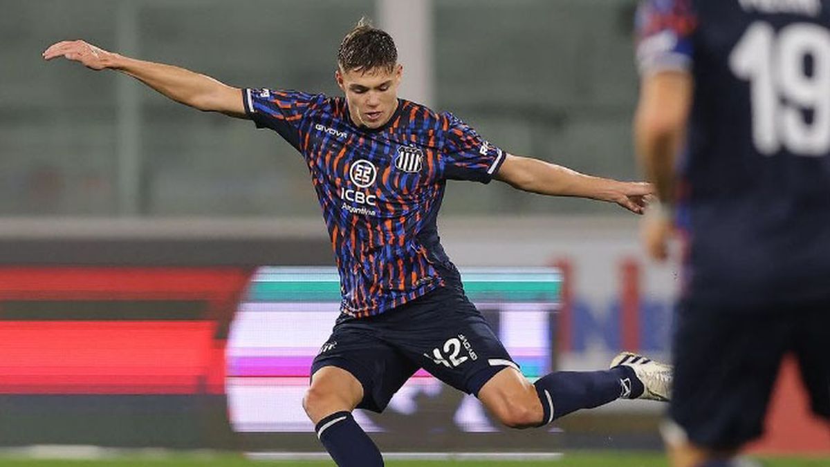 El defensor de Talleres Tomás Palacios se muda al parque para jugar en el equipo de Rodolfo De Paoli. El defensor de Talleres Tomás Palacios se muda al parque para jugar en el equipo de Rodolfo De Paoli.