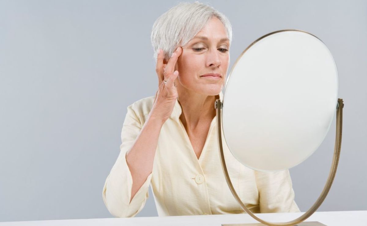 Uno de los tips de belleza japoneses más populares para eliminar las arrugas del rostro de manera natural y efectiva. Uno de los tips de belleza japoneses más populares para eliminar las arrugas del rostro de manera natural y efectiva.