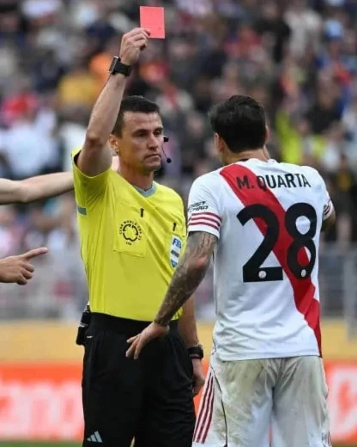 Mart&iacute;nez Quarta vio la tarjeta roja y River tuvo que jugar casi todo el partido con uno menos.