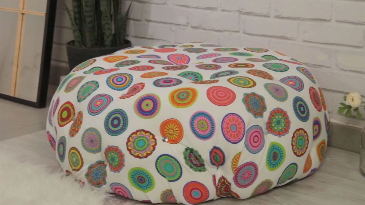 Reciclaje de neumáticos de coche para hacer un banco.&nbsp;