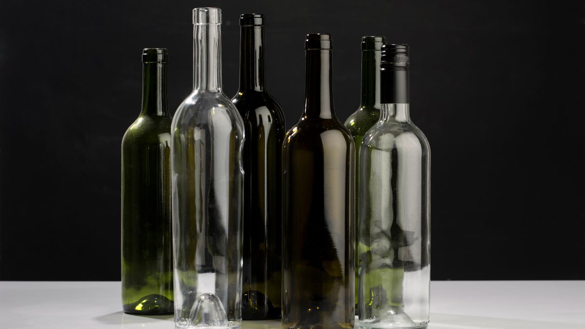 Recicla las botellas de vidrio con esta hermosa y original idea decorativa para el hogar