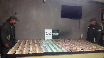 Detienen a un automovilista con más de 4 millones en moneda extranjera