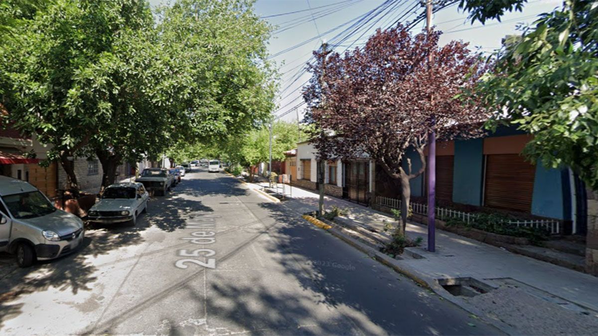 La Policía persiguió al sospechoso por Capital y lo atrapó en Guaymallén. La Policía persiguió al sospechoso por Capital y lo atrapó en Guaymallén.