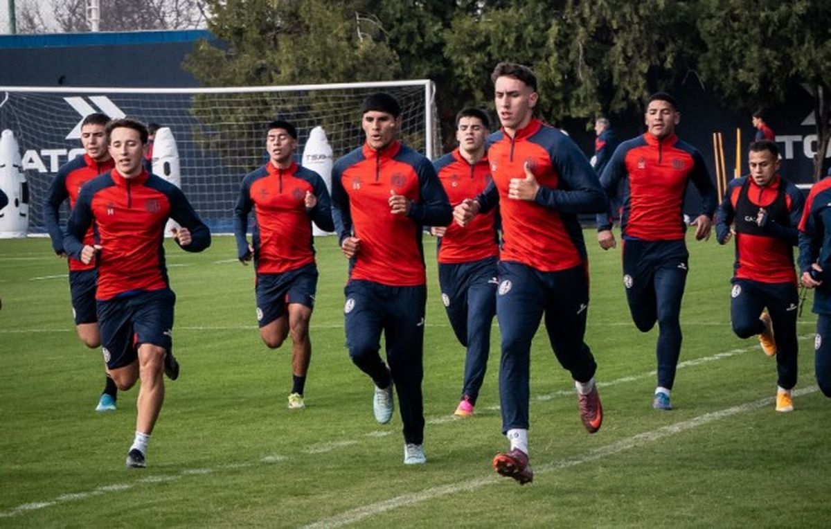 La pretemporada de San Lorenzo empezó sin DT.