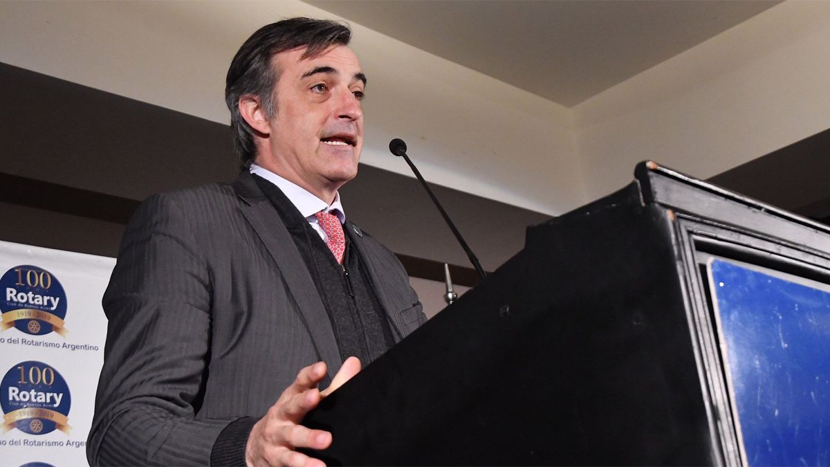 Esteban Bullrich, senador de Juntos por el Cambio, confirmó que tiene Esclerosis Lateral Amitrófica (ELA), en una carta enviada a autoridades del Senado.&nbsp;
