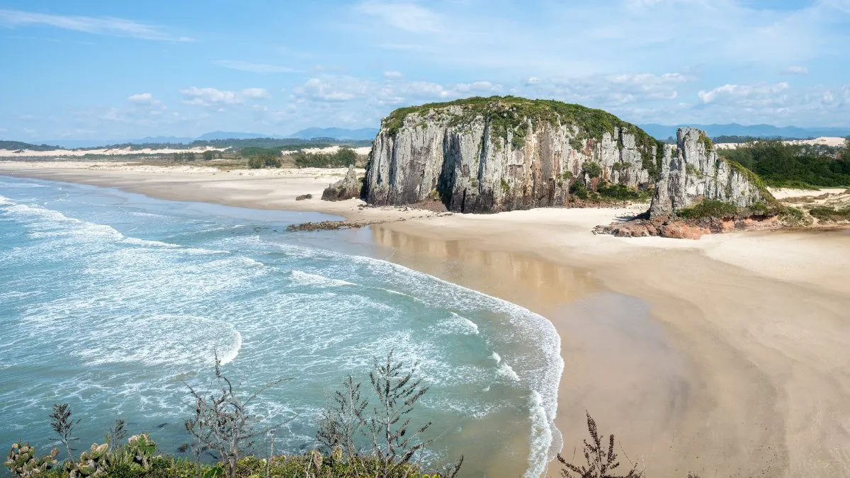 La playa de Brasil más cerca de Argentina. Imagen: Freepik. La playa de Brasil más cerca de Argentina. Imagen: Freepik.