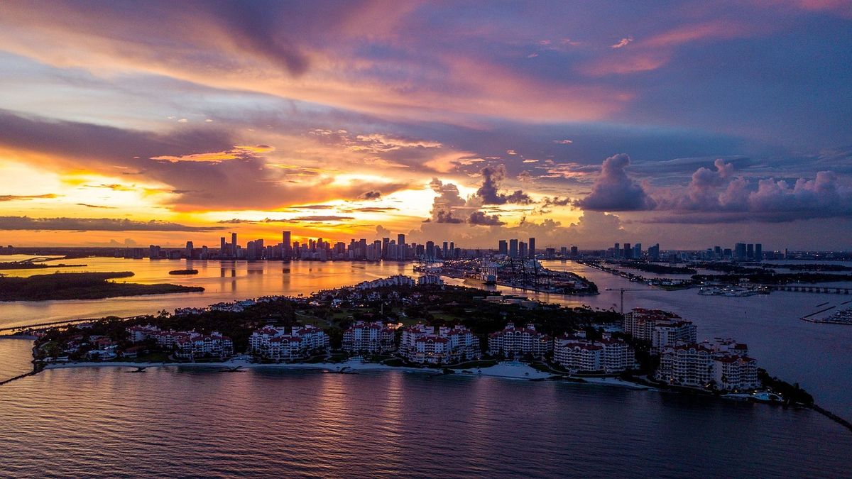 Así se ve un atardecer en Fisher Island en Miami. Imagen de Pixabay. Así se ve un atardecer en Fisher Island en Miami. Imagen de Pixabay.