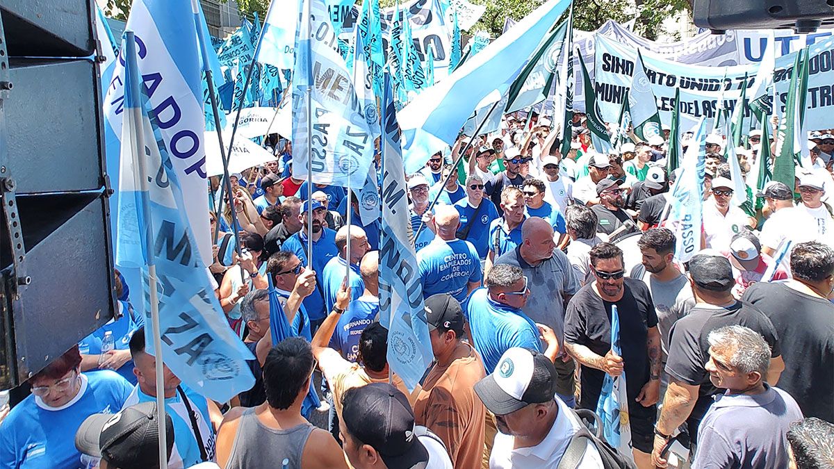 El miércoles se espera una manifestación a nivel nacional en contra de las políticas de Javier Milei. El miércoles se espera una manifestación a nivel nacional en contra de las políticas de Javier Milei.