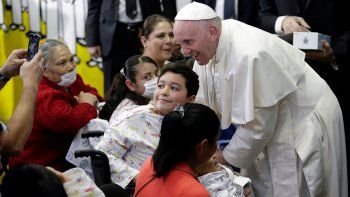 El Papa llegó a Michoacán, estado azotado por la violencia narco de un cártel pseudoreligioso