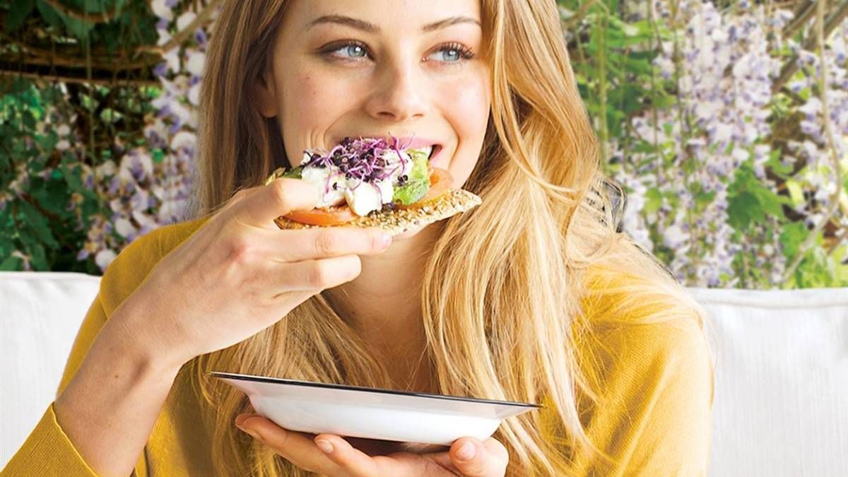 Las razones principales por las que las mujeres deben comer proteínas.