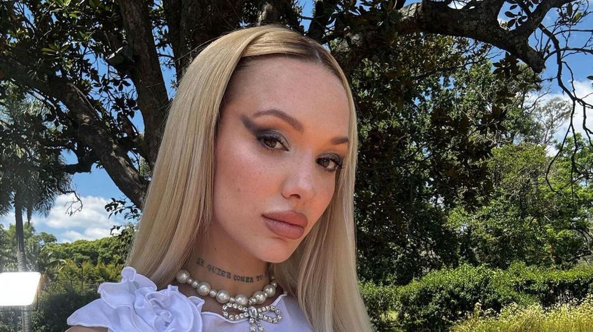 En colaless ultra XXS coquette, La Joaqui paraliza la tendencia furor del 2024