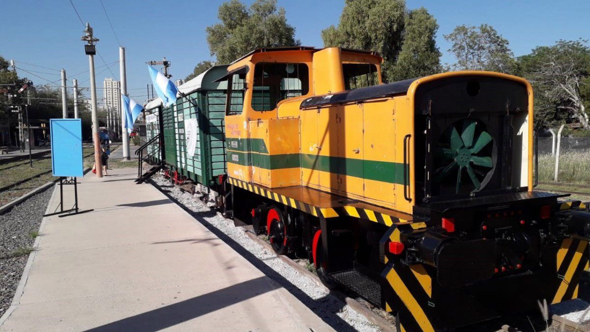 El miércoles 10 de marzo de 1993 salía desde Mendoza el último tren de pasajeros hacia Retiro. Una fundación intenta mantener viva la esperanza del regreso