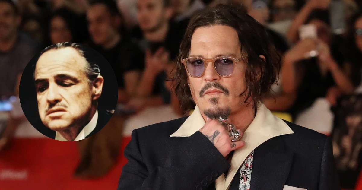 Johnny Deep manifestó que Marlon Brando es el actor que más admira por sus películas y por su filosofía fuera de ellas. Johnny Deep manifestó que Marlon Brando es el actor que más admira por sus películas y por su filosofía fuera de ellas.