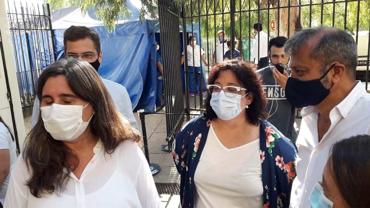 La ministra de Salud Ana María Nadal habló este jueves, durante el lanzamiento de la campaña de vacunación de personal de la salud privada respecto al aumento de inoculaciones diarias para el sector de los adultos mayores.