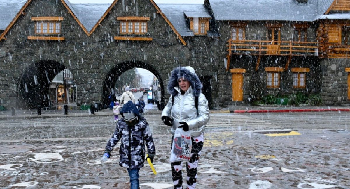 La región patagónica es la región de la Argentina en donde las temperaturas registran mínimas de mayor crudeza La región patagónica es la región de la Argentina en donde las temperaturas registran mínimas de mayor crudeza