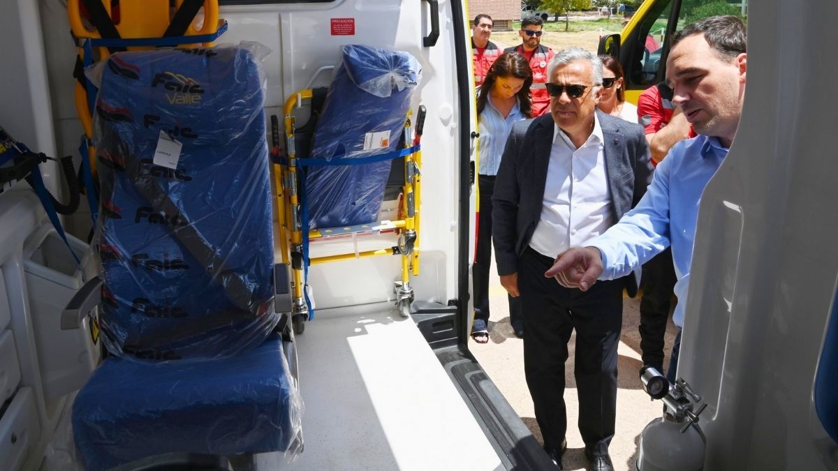 El Gobierno incorporó 8 ambulancias con fondos cobrados a obras sociales y extranjeros