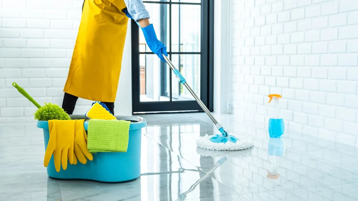 Ni lavandina ni bicarbonato: el ingrediente que dejará relucientes los pisos de tu casa Ni lavandina ni bicarbonato: el ingrediente que dejará relucientes los pisos de tu casa