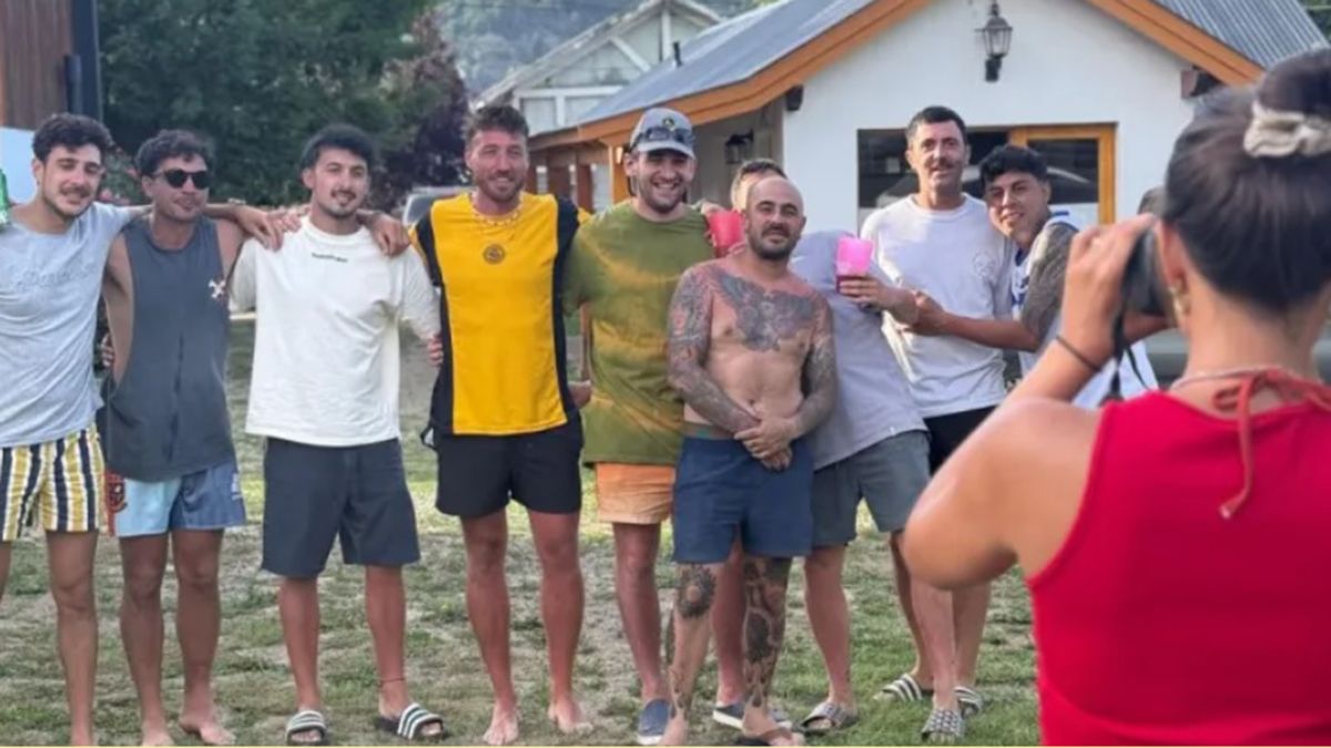 Nacho se encontraba de vacaciones en San Martín de los Andes junto a su pareja y un grupo de amigos. Nacho se encontraba de vacaciones en San Martín de los Andes junto a su pareja y un grupo de amigos.