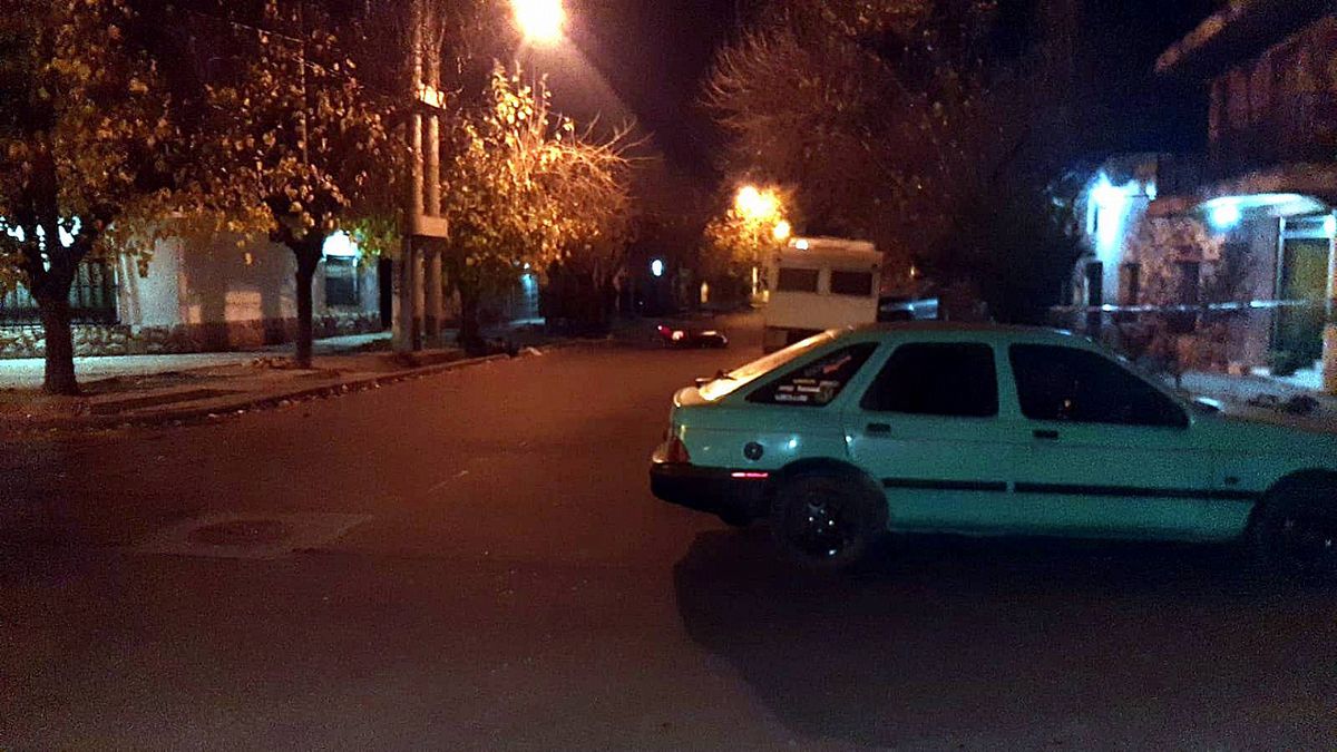 Tragedia en San Rafael: una motociclista murió al impactar a una casilla rodante. Foto Gentileza MediaMendoza