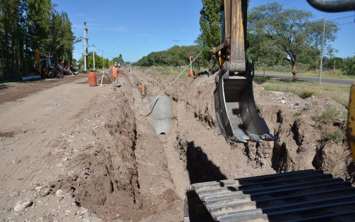 El gasoducto de San Rafael es una de las obras públicas paralizadas.