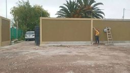 Isabel tomó cartas en el asunto y empezó oficialmente a pintar obras para solventar los gastos que acarrea la recuperación de su mamá. Isabel tomó cartas en el asunto y empezó oficialmente a pintar obras para solventar los gastos que acarrea la recuperación de su mamá.