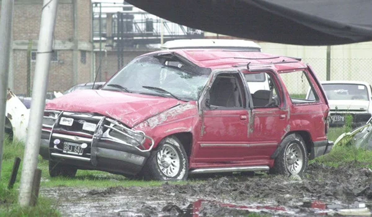 La muerte de Rodrigo Bueno: as&iacute; qued&oacute; la Explorer. A 150 metros, se encontr&oacute; el cad&aacute;ver del cantante