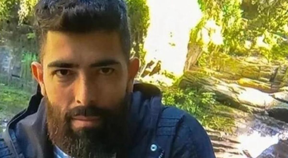 Maximiliano Villar tiene 37 años y padece una de las enfermedades más raras del mundo