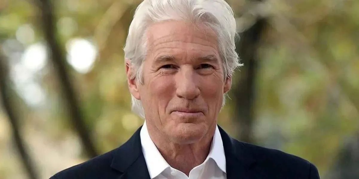 Richard Gere brilla en Netflix con esta grandiosa película de época.