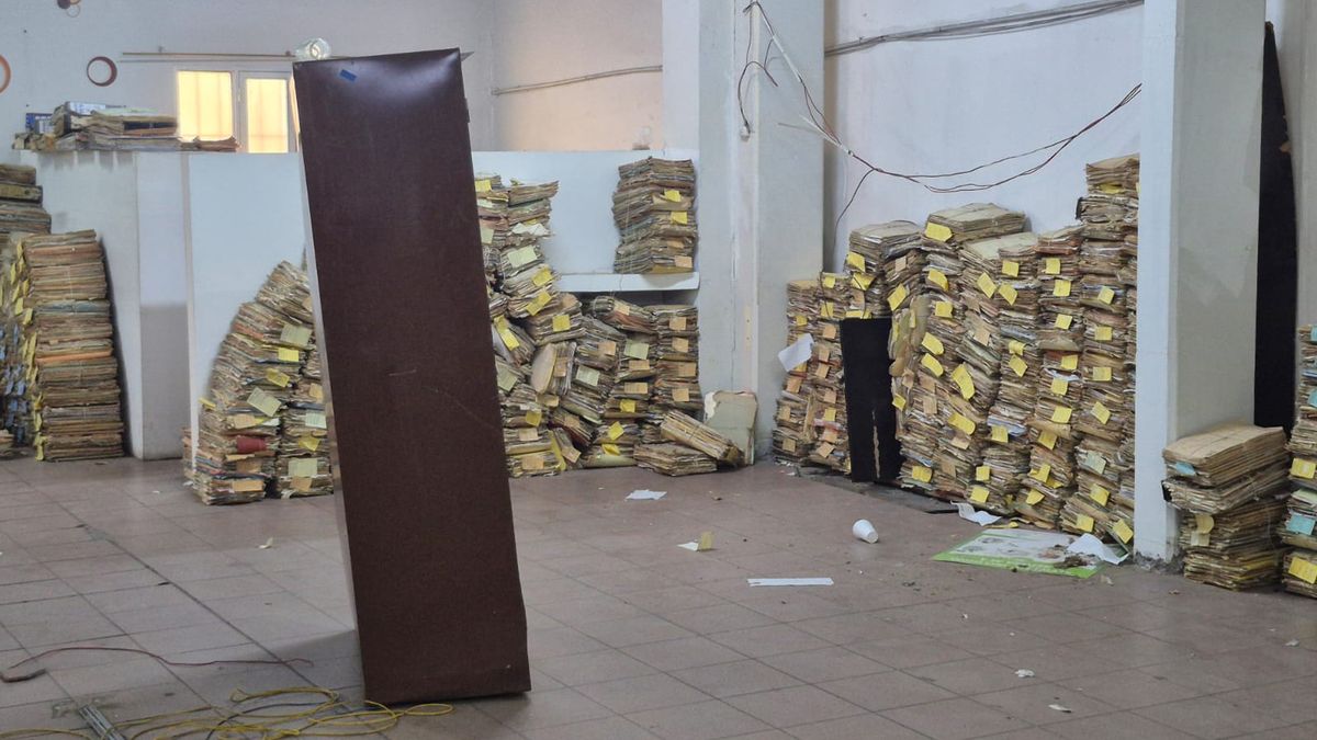 El estado del edificio clausurado de la Municipalidad de Las Heras. Tiene peligro de derrumbe. El estado del edificio clausurado de la Municipalidad de Las Heras. Tiene peligro de derrumbe.