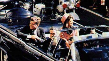 100 mil dólares por la placa del auto en el que mataron a Kennedy