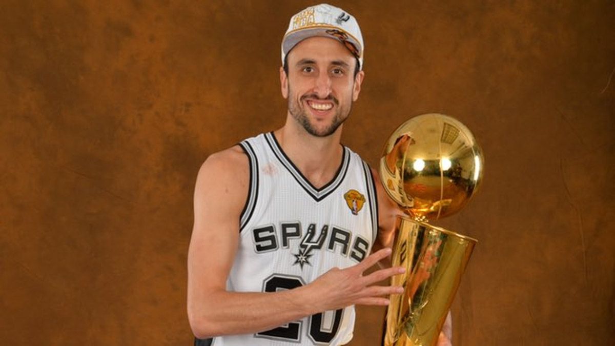 Manu Ginóbili y el mejor reconocimiento que podía tener.