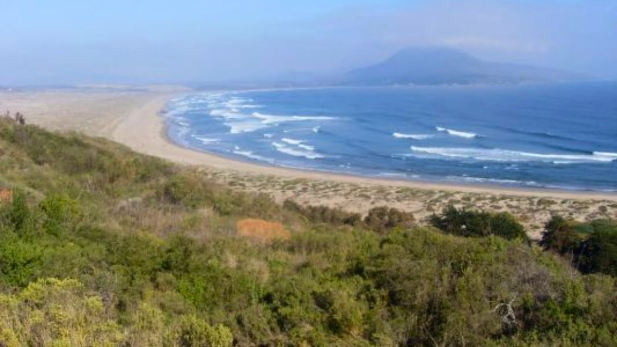 Las extensas playas que ofrece este pueblo de Chile. Las extensas playas que ofrece este pueblo de Chile.