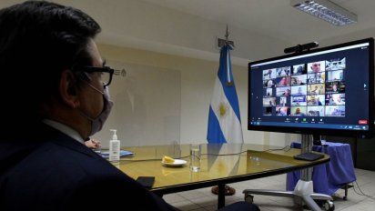 En la reunión virtual para determinar el aumento del salario Mínimo, Vital y Móvil, se acordó un aumento del 35% en 7 tramos.