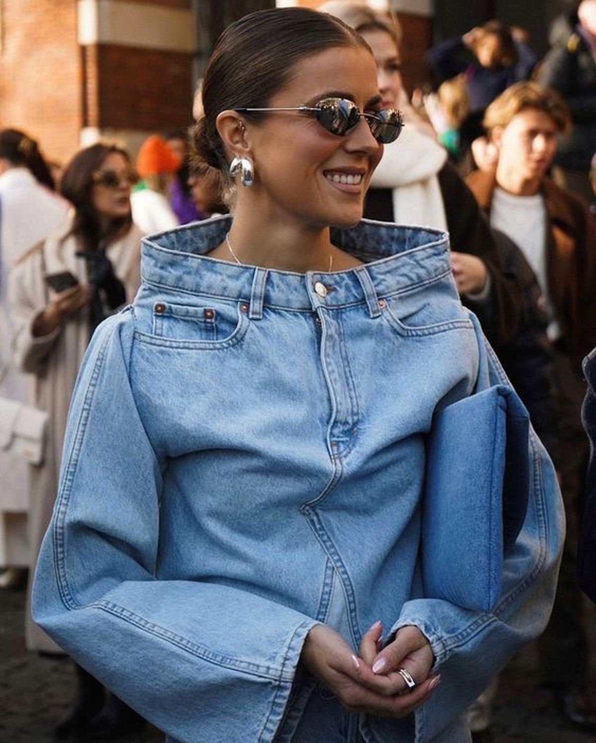 Pantalón hecho camisa. Pantalón hecho camisa.