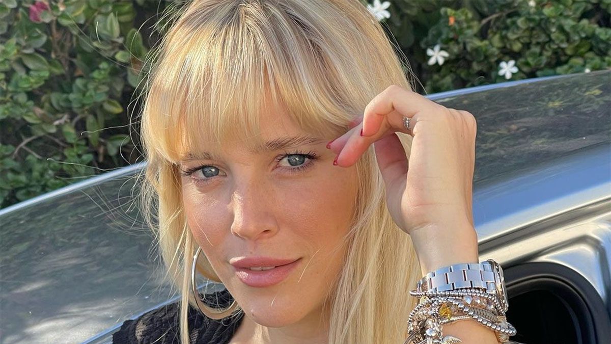 Se viraliza foto de Luisana Lopilato en micro-bikini amarilla y