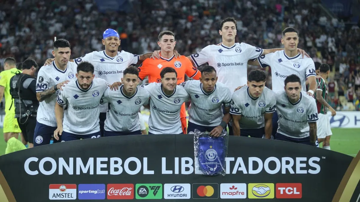 Independiente Rivadavia sigue escribiendo la historia de la mano de Berti y es puntero en los dos frentes