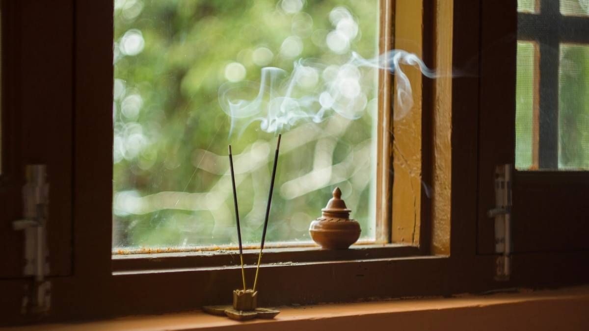 Entre los inciensos que hay en el mercado, existen aquellos que son ideal para atraer abundancia y buenas vibras, según el Feng Shui. Entre los inciensos que hay en el mercado, existen aquellos que son ideal para atraer abundancia y buenas vibras, según el Feng Shui.