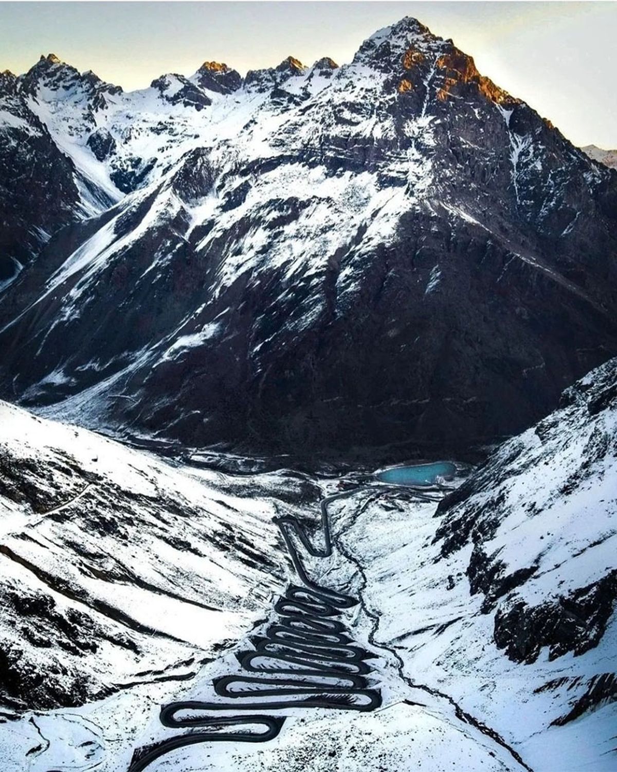 Así lucía este jueves el tramo de la ruta de los Caracoles en el paso fronterizo camino a Chile.