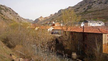 Un pueblo se pone a la venta y sus habitantes se enteran por Internet